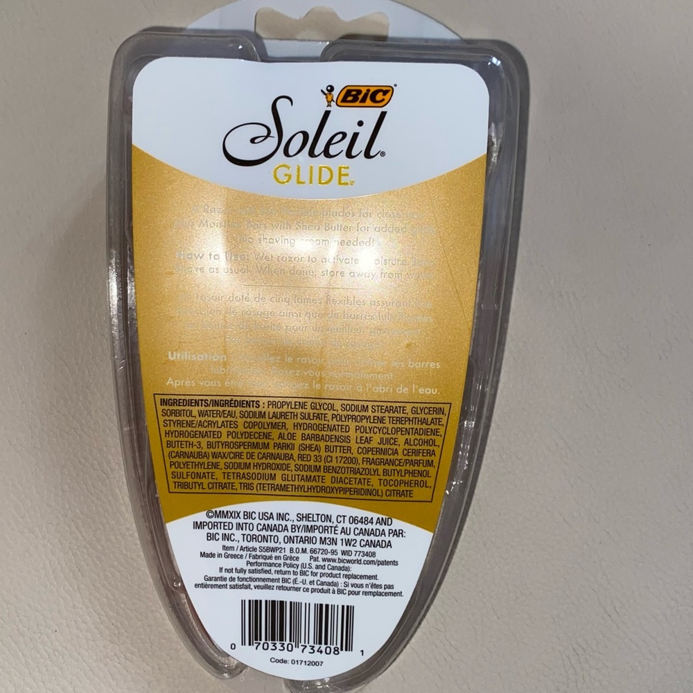 Bic Soleil Glide: Razor - Picture 2 of 4